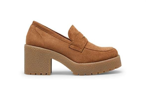 Shoes and Footwear Photo Editing photo after professional editing